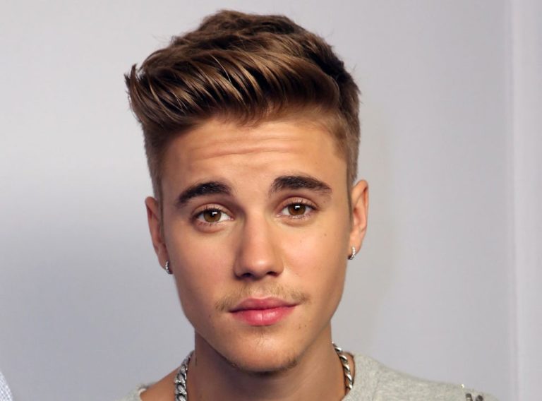 Justin Bieber Wiki 2021 Net Worth, Height, Weight, Relationship & Full