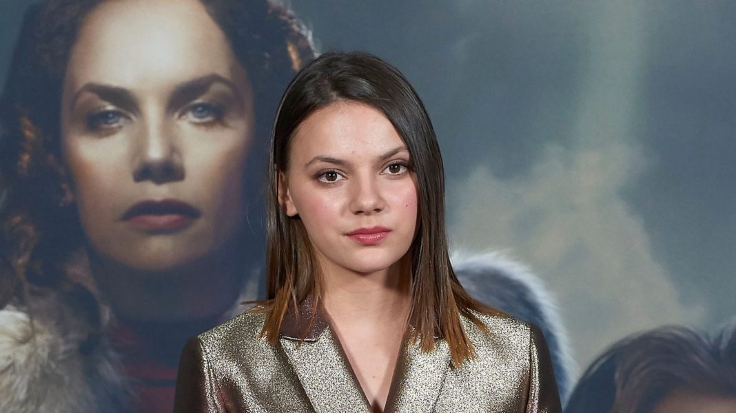 Dafne Keen Wiki 2021: Net Worth, Height, Weight, Relationship & Full