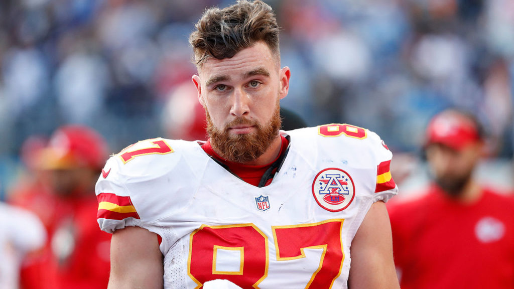 Travis Kelce Wiki 2021: Net Worth, Height, Weight, Relationship & Full