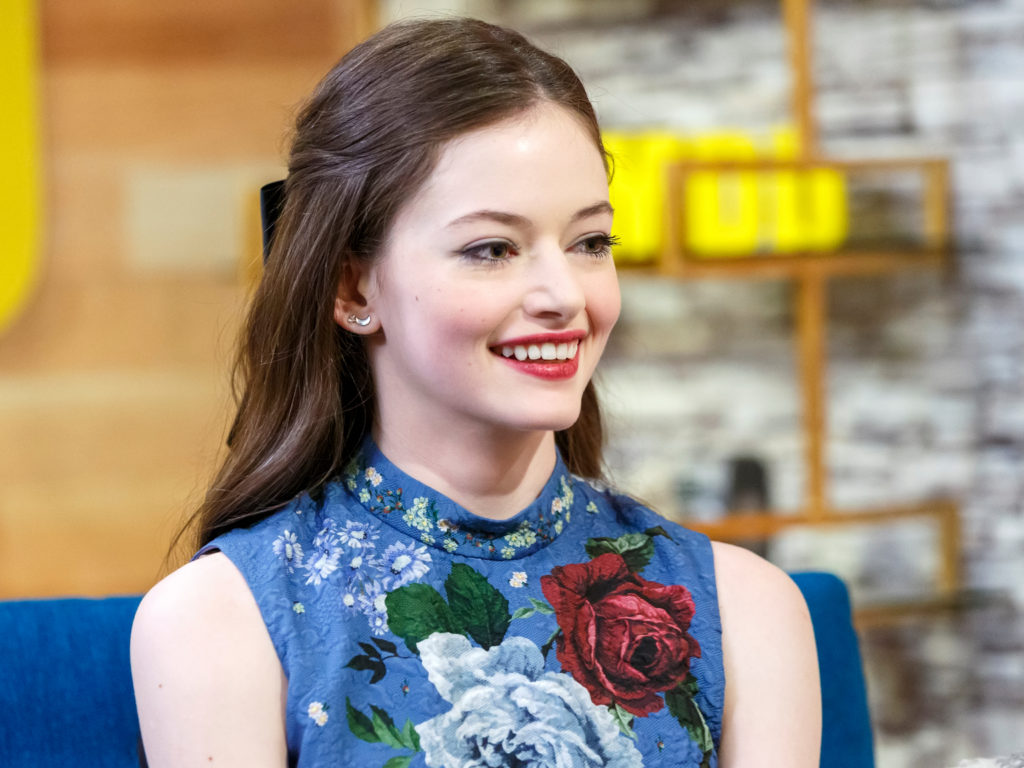 Mackenzie Foy Wiki 2021: Net Worth, Height, Weight, Relationship & Full